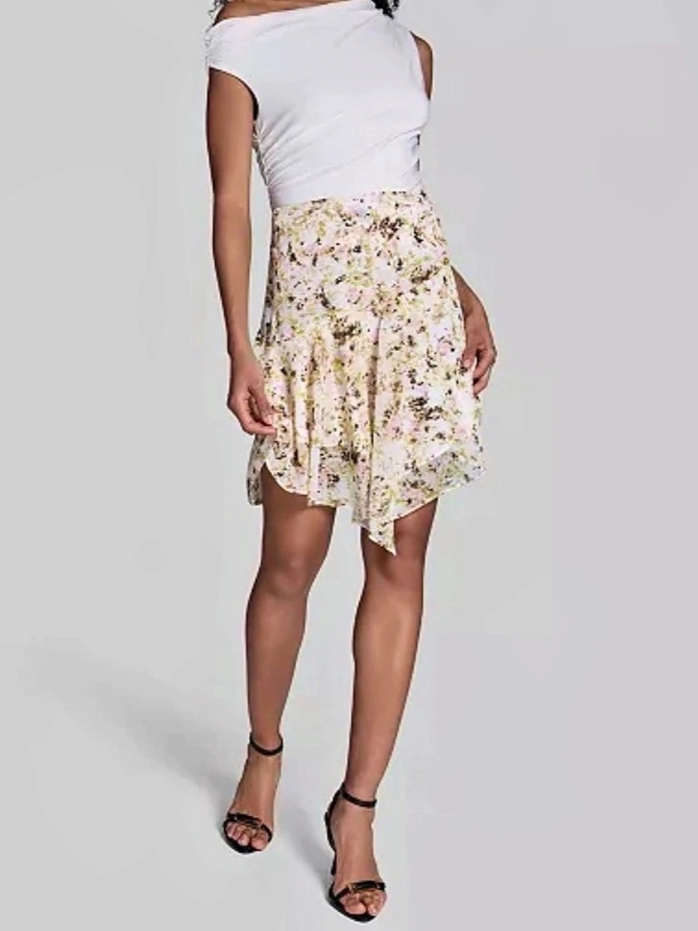 BCBG Women’s Side Zipper Printed Asymmetrical Mini Skirt Size 10